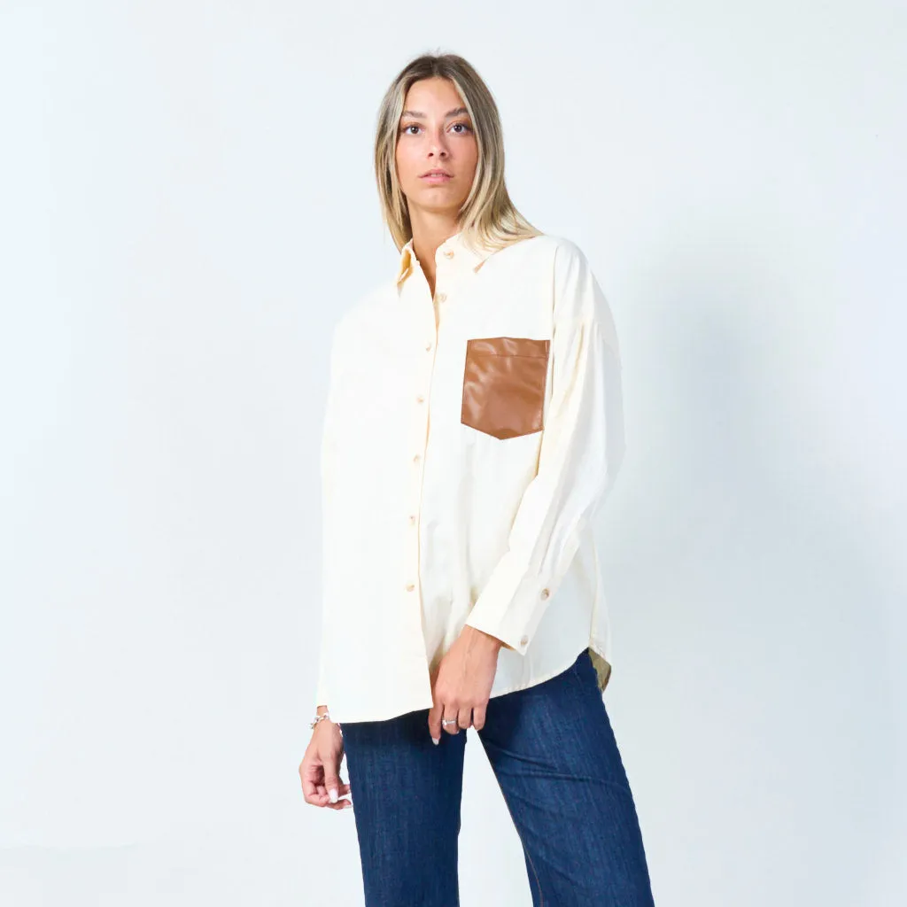 Contemporary button-up shirt with contrast pocket wholesale