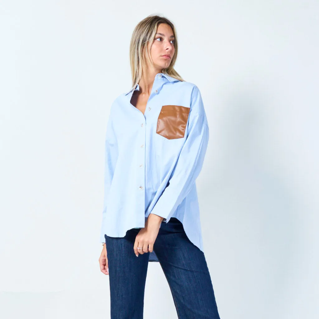 Contemporary button-up shirt with contrast pocket wholesale