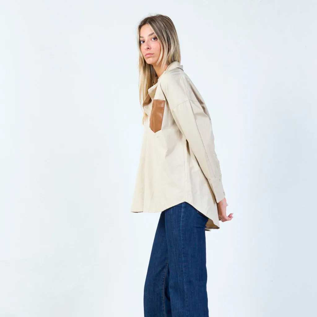 Contemporary button-up shirt with contrast pocket wholesale
