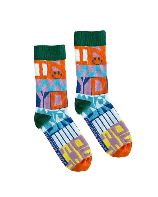 IYS Smiley Neck Socks
